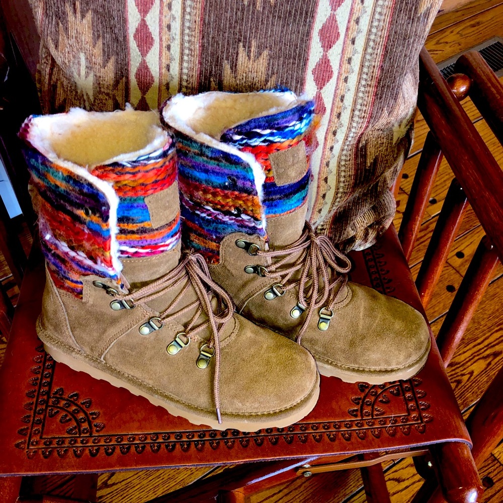 Bear Paw boots size 10
